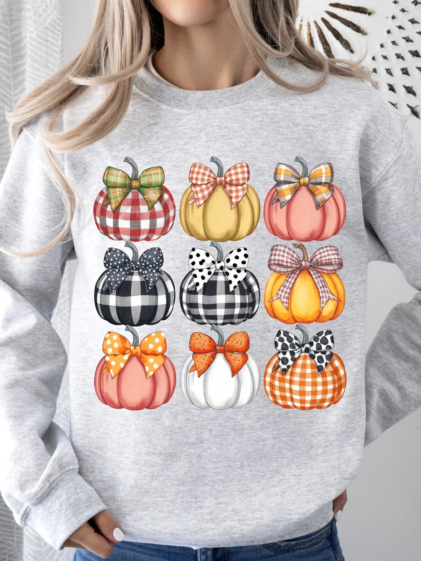 PUMPKIN COQUETTE CREWNECK TEE/SWEATSHIRT
